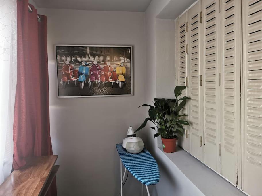 Appartement Meubles A Villeurbanne Lyon Buitenkant foto